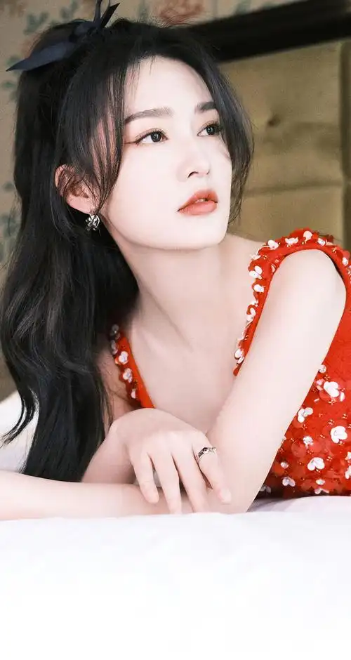 骄阳似我ˇ从别致的七转采于2021-04-15 09:07:38李沁李沁