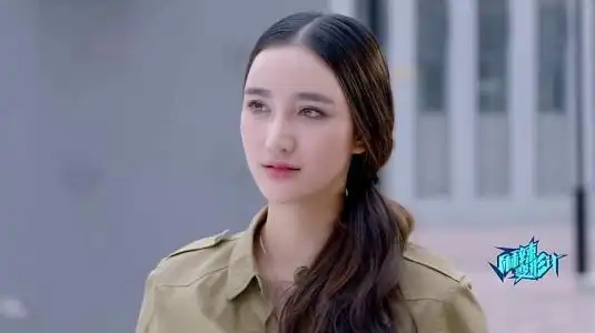 《麻辣变形计》第一集剧情谁知道?