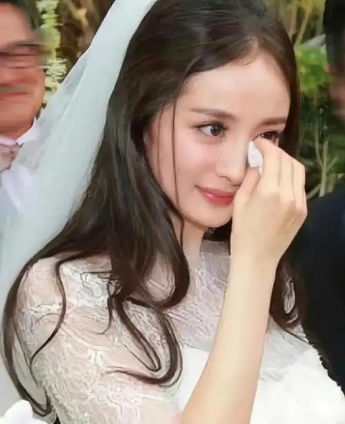 这四位85花婚姻一个比一个不顺,不起眼的她才是人生赢家