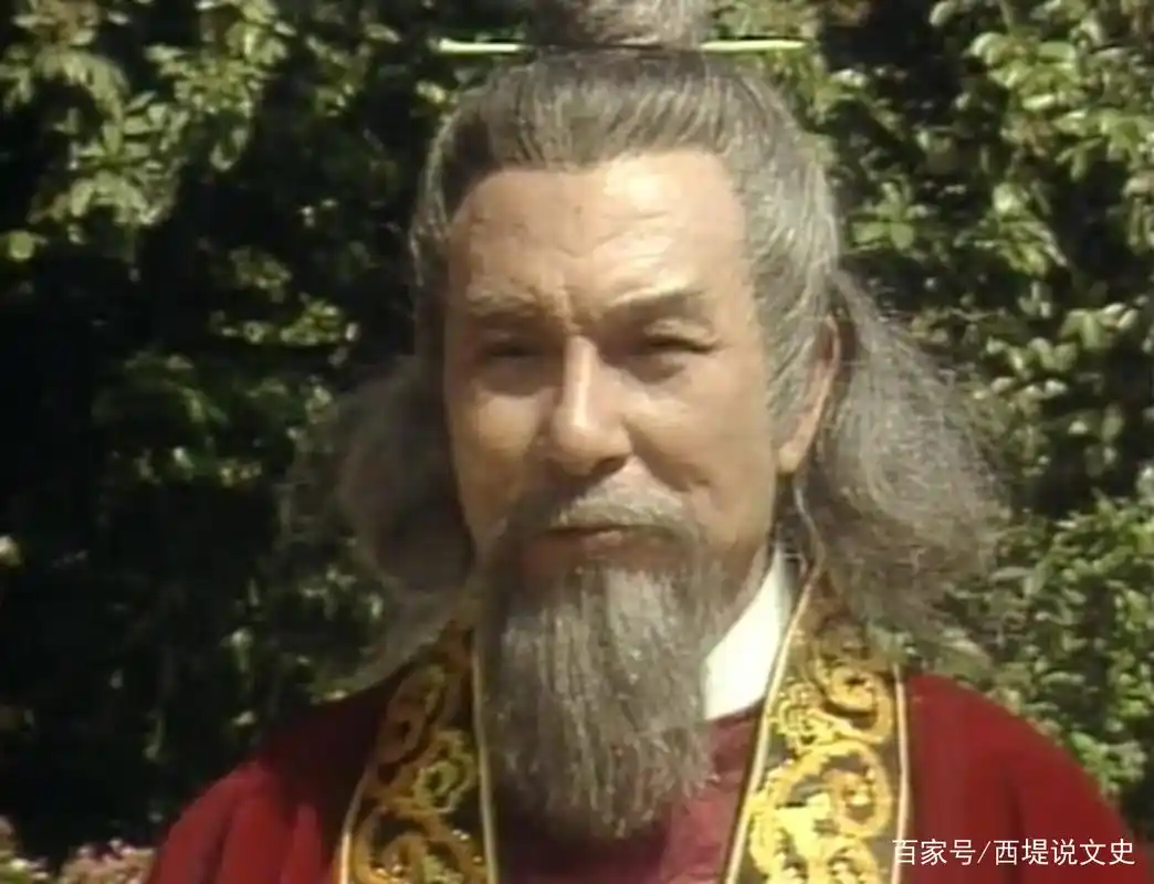 射雕英雄传中,裘千仞为什么有信心争天下第一,他武功到底如何?