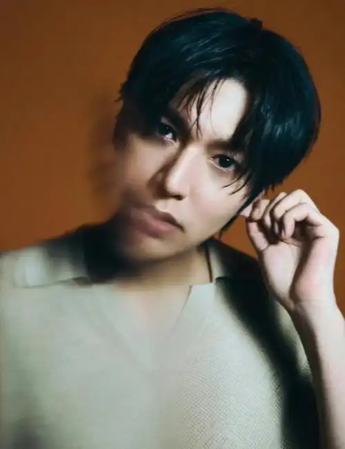 馒化的李敏镐帅回来了?主演新剧《问星》有望今年播出