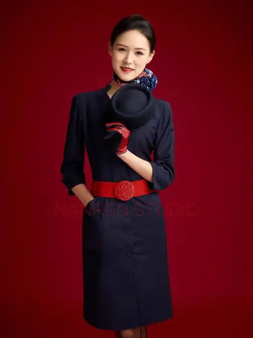 空乘制服照东航小姐姐