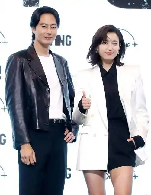 8月3日下午,柳承龙,韩孝周,赵寅成等艺人出席了disney 新剧《超异能族