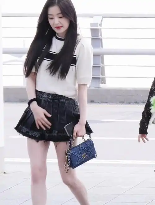 裴珠泫的私服穿搭真美,四代神颜不需多说