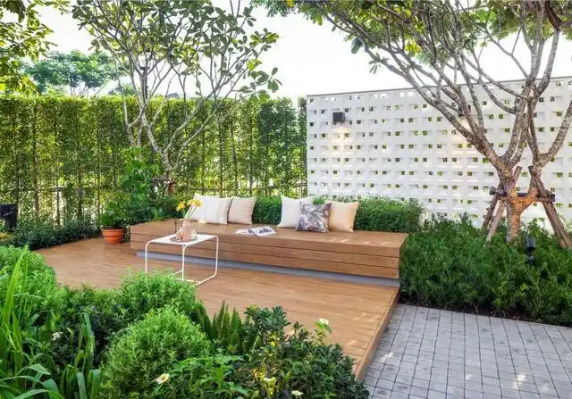 今天小趣为大家带来的花园是一个别墅小花园,案例来自于泰国的设计师