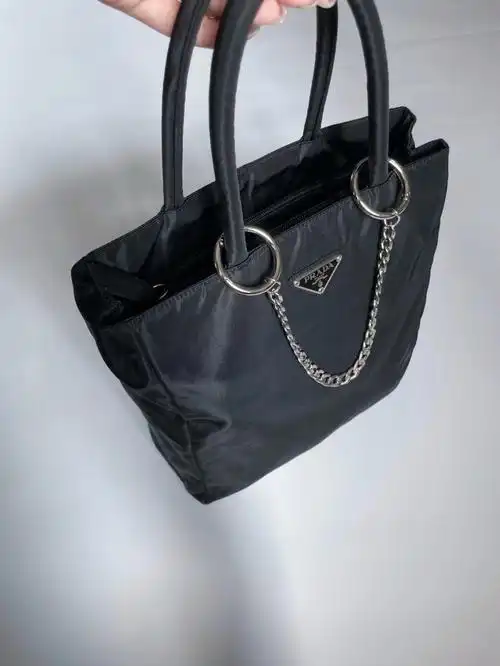 prada黑色降落伞小手提小托特包