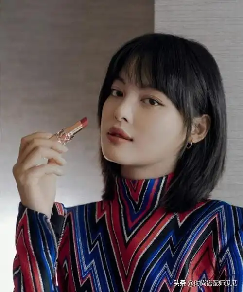 "发型"对女人颜值的影响有多大?看完辛芷蕾前后对比,你就懂了