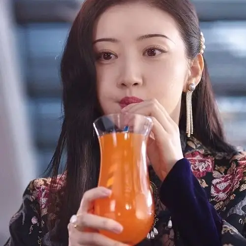 铁子们想要司藤可以当头像的图09