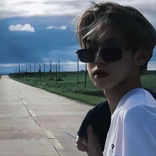 朋友圈文案##文案##头像##男生头像