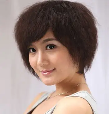 女生沙宣短发锡纸烫发型