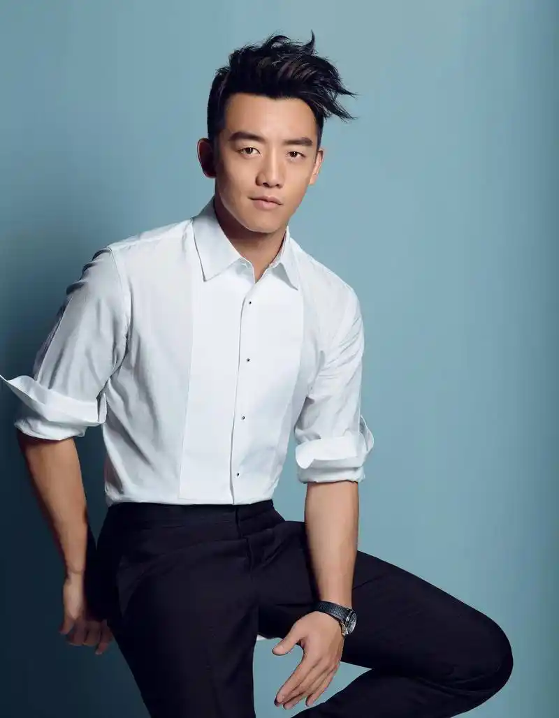 35岁郑恺为拍戏暴肥40斤,狂吃吃出高血压,啤酒肚太抢眼_网友_脂肪