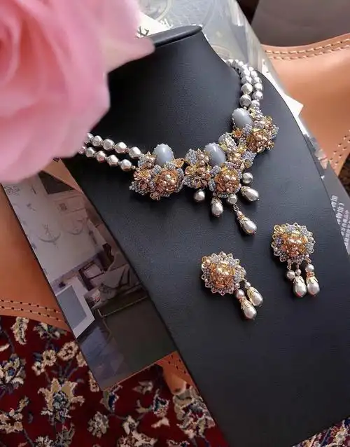 stanleyhagler高级灰珍珠项链耳夹套装