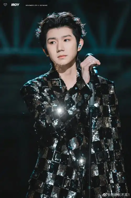 王源2023江苏跨年演唱会 - 高清图片,堆糖,美图壁纸兴趣社区