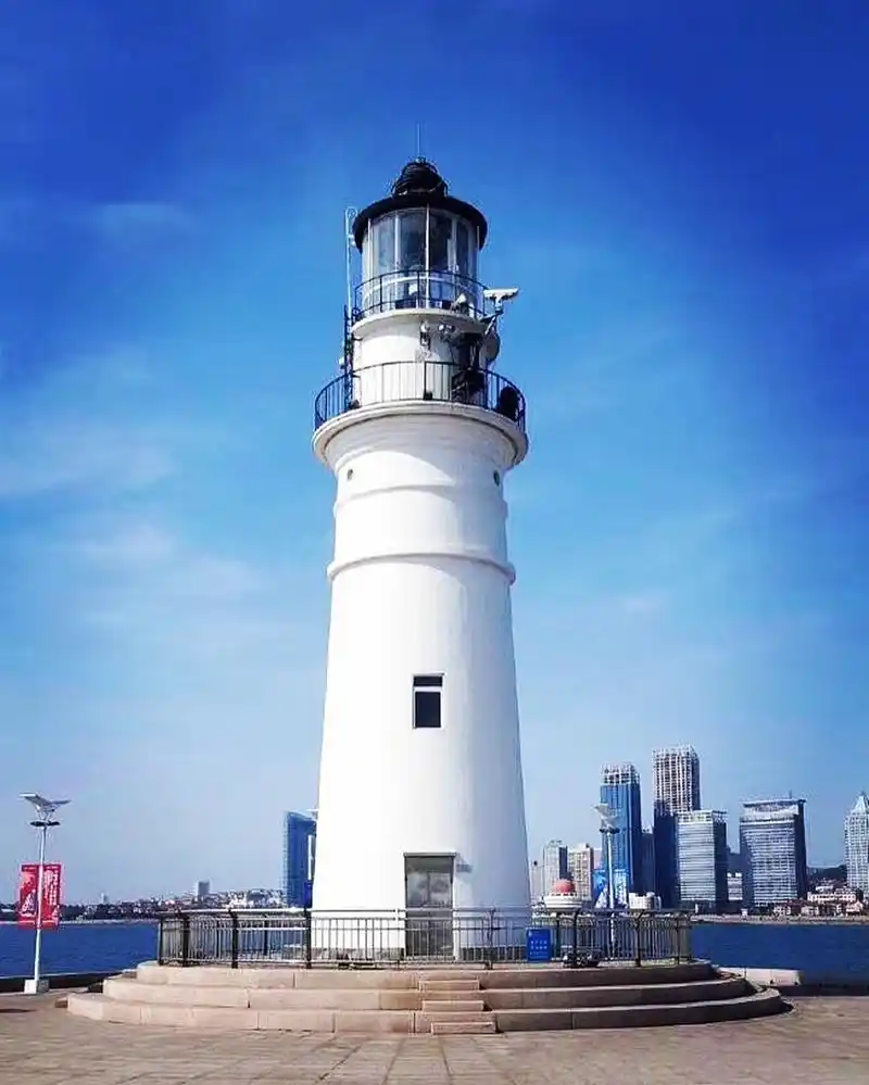 奥帆中心情人坝灯塔 白天和晚上不一样的美