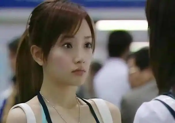 "做头发"事件过去7年,我终于看懂了李小璐