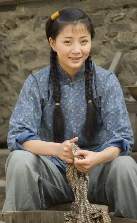 殷桃《女人一辈子》全国热播 精美剧照曝光(图)