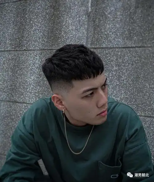 长相普通的男生剪这3款发型更显阳光帅气520约会值得去剪