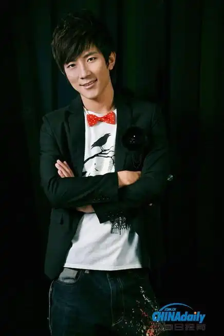 琼瑶金庸大作战 大左誓死捍卫朱丹牙齿(图)