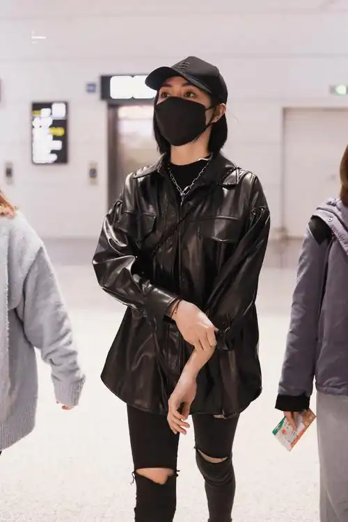 谢可寅0408机场出发与到达物料集中楼