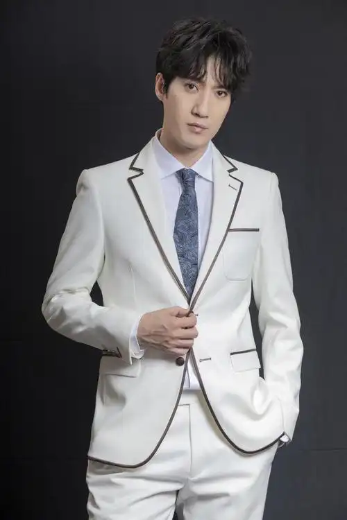 演员常远:成名背后有艰辛和眼泪,娶平凡妻子还房贷