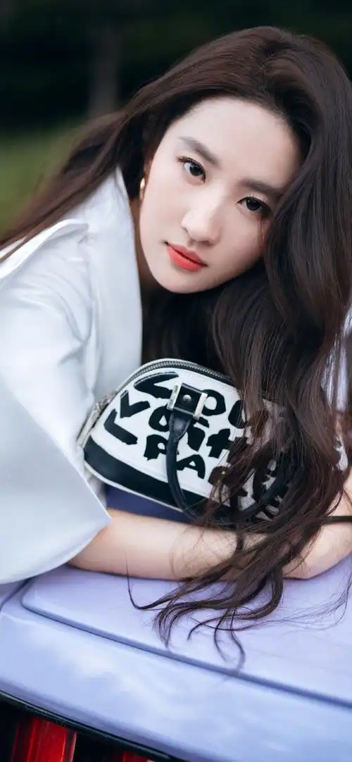 "刘亦菲"手机高清壁纸·原图上传,记得查看原图再保存.#刘亦菲