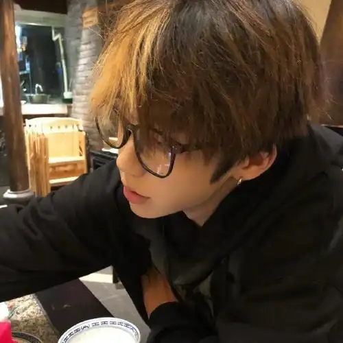 超帅的男生头像