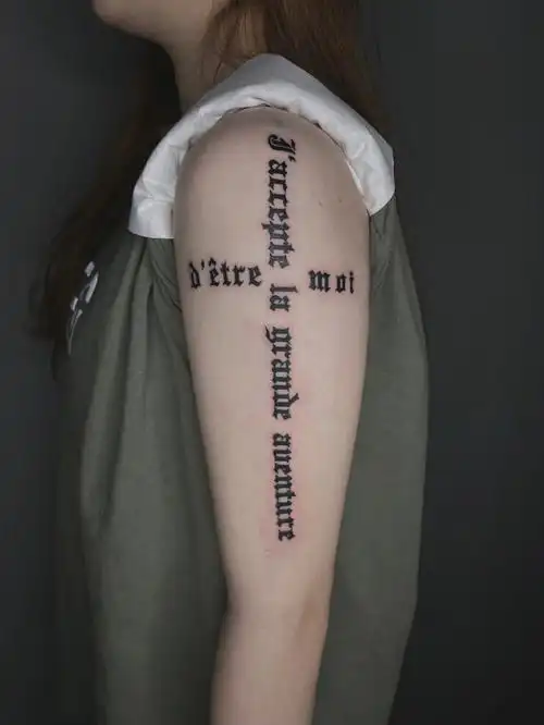 山石老师今日份工作7115@山石#我的纹身分享#西安纹身#纹身#哥特