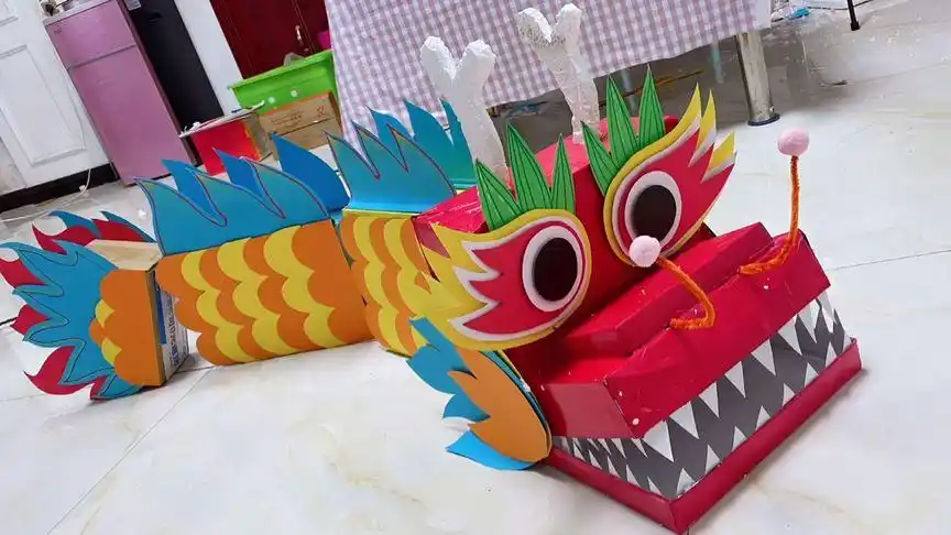 旧纸箱改造端午节舞龙道具,小朋友们玩嗨了