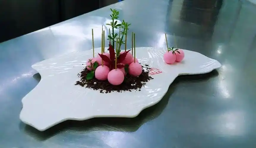 六道创意凉菜制作,精致装盘引人入胜!