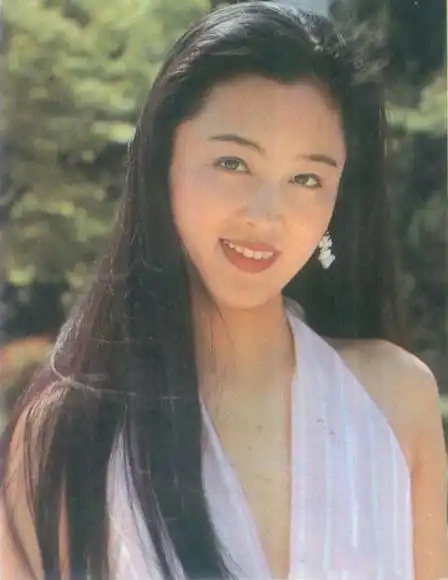 不愧是大陆第一美人陈红年轻时的旧照真的好美啊