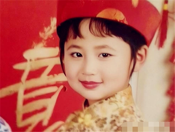 大家都知道杨紫是靠着《家有儿女》,打响第一炮的,而且也是因为小雪