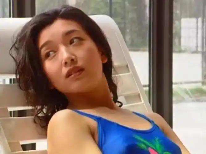 原创江珊近照曝光,还是那个女神模样,二婚好幸福?