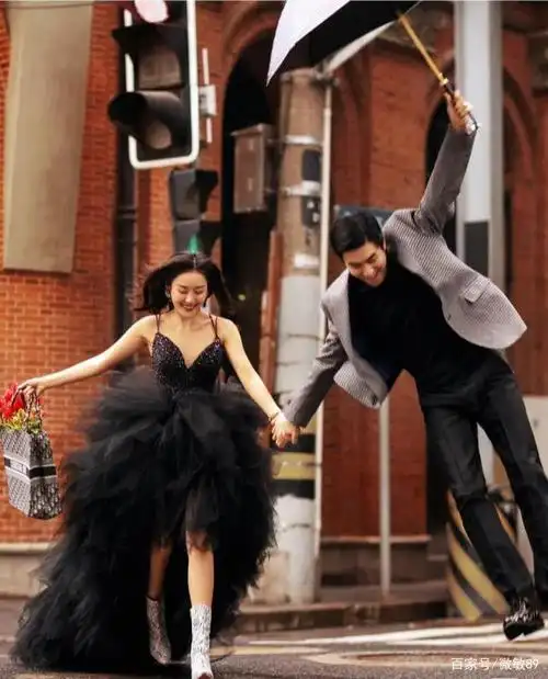 黑纱 街拍打造出超有感的婚纱照