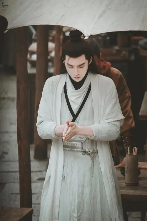 刘宇宁说英雄谁是英雄##刘宇宁白愁飞