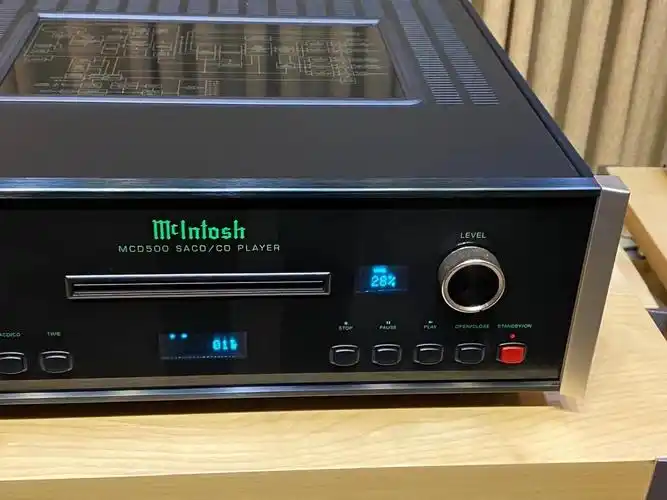 麦景图 mcintosh mcd500 旗舰合并cd/sacd 机