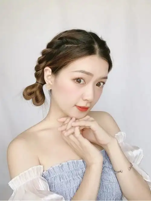 520约会发型,爱心丸子头合集头发会比心