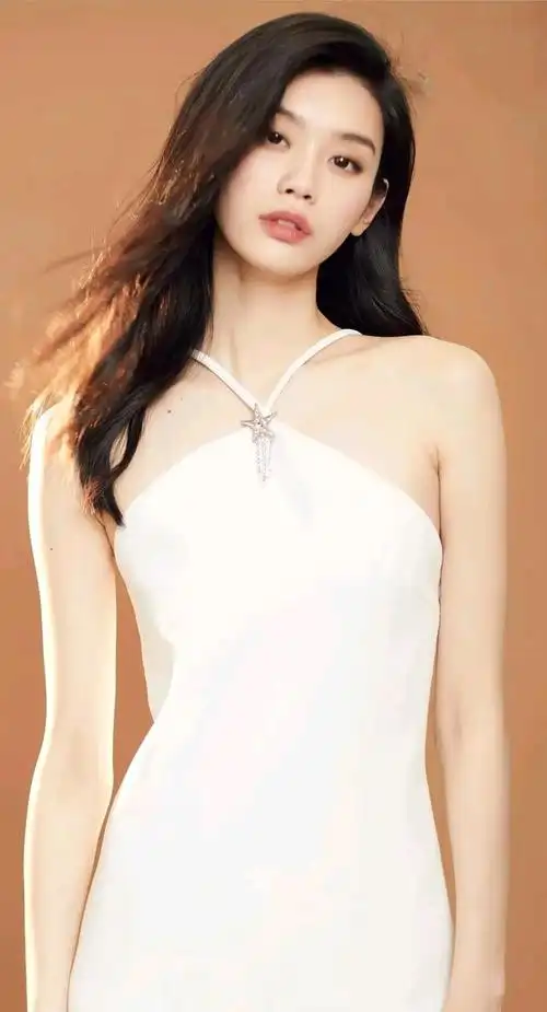 奚梦瑶高清写真美照图皮肤白皙身姿曼妙