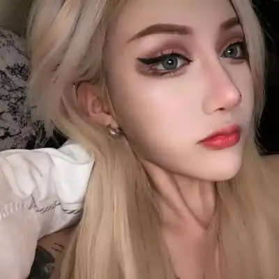 2021最火女生头像霸气再遇见记得给我买束花