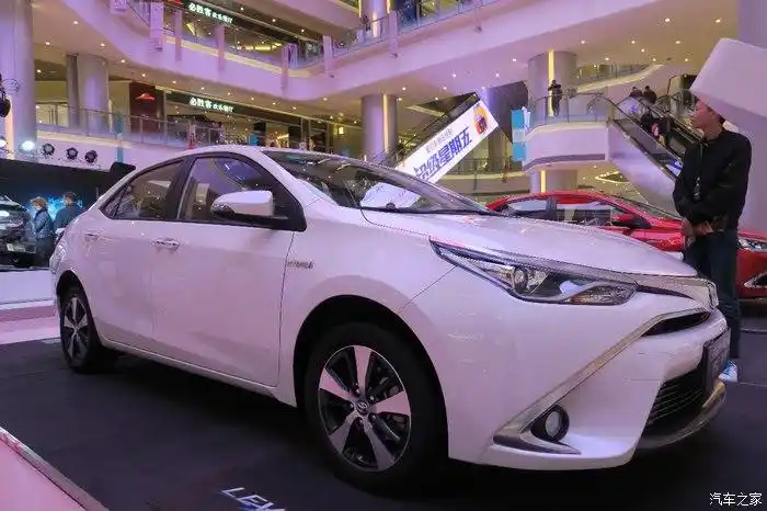 丰田双擎station试驾会阴差阳错试雷凌体验双擎四律