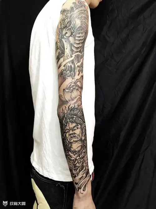 大黑天貔貅花臂