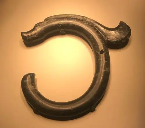 古代中国展厅—新石器时代红山文化玉龙