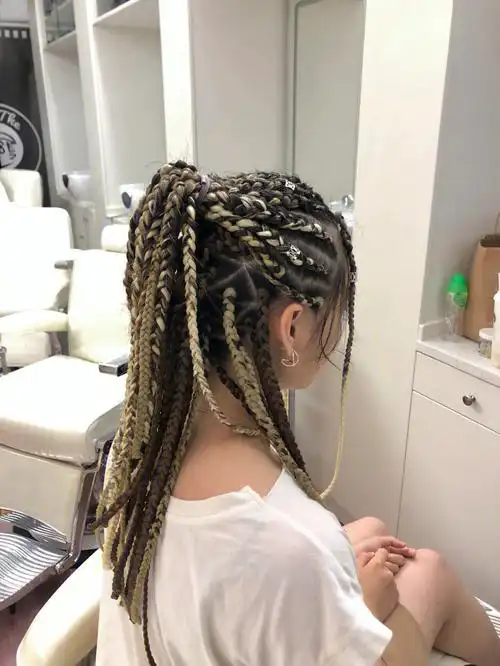 编发系列拳击辫地垄沟三股辫