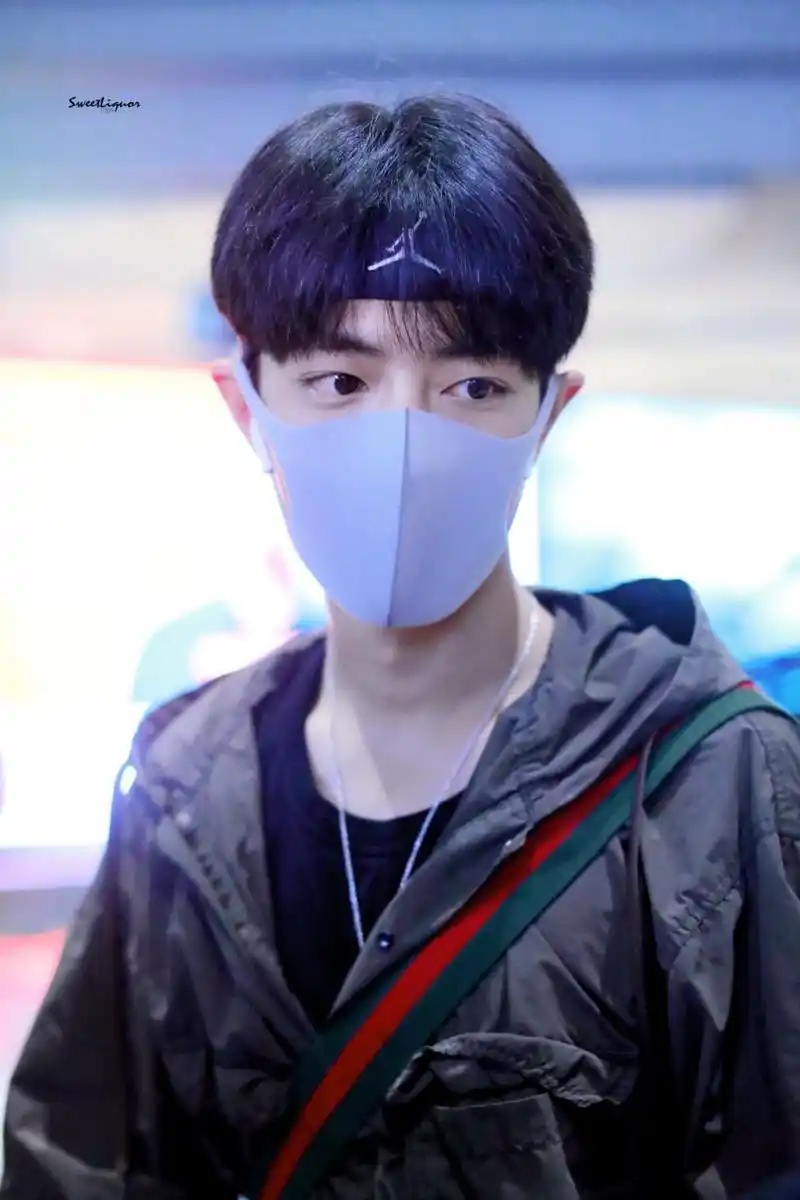 为发带赞投一票,早期的青涩赞 #肖战