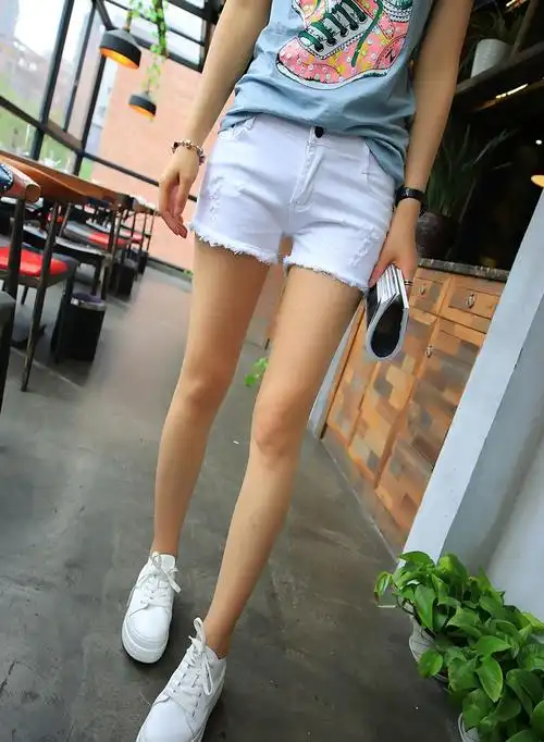 2018新款女装白色牛仔短裤