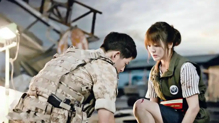 宋仲基宋慧乔cp《太阳的后裔》甜美瞬间图片桌面壁纸