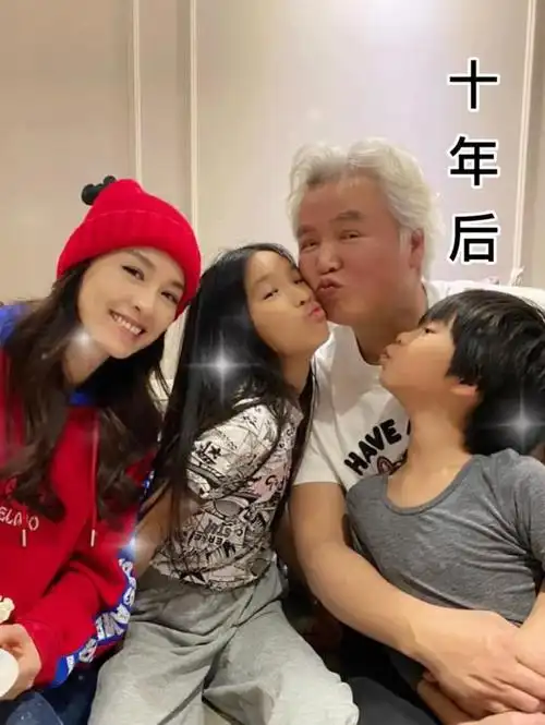张庭晒全家福十年对比照惊现神仙颜值