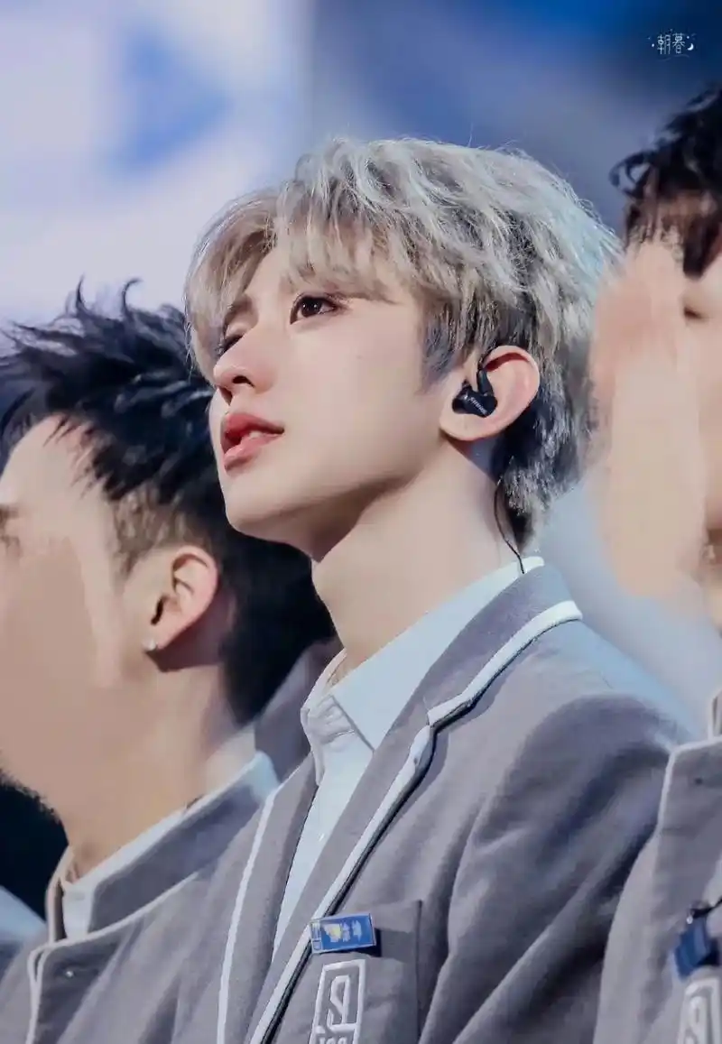 蔡徐坤 想对你说的话很多,不知道要从哪里说起,是那年还是今 - 抖音