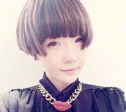 最新女生西瓜头发型图片_帅气时尚又个性十足2