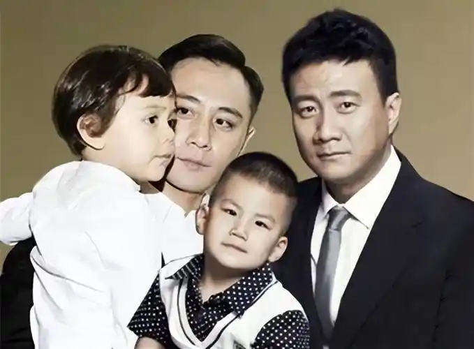 胡军发文祝贺刘烨获华表奖优秀男演员奖_电影_获奖_观众