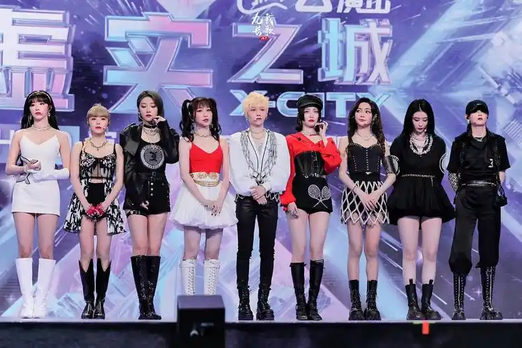 无论如何 每人进来说一句the9毕业快乐吧 希望妹妹们